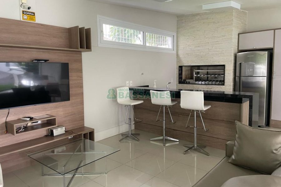 Apartamento com 230m², 3 dormitórios, 2 vagas, no bairro São Pelegrino em Caxias do Sul para Comprar