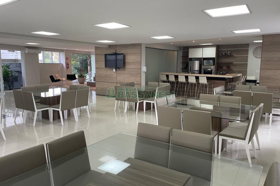 Apartamento com 230m², 3 dormitórios, 2 vagas, no bairro São Pelegrino em Caxias do Sul para Comprar