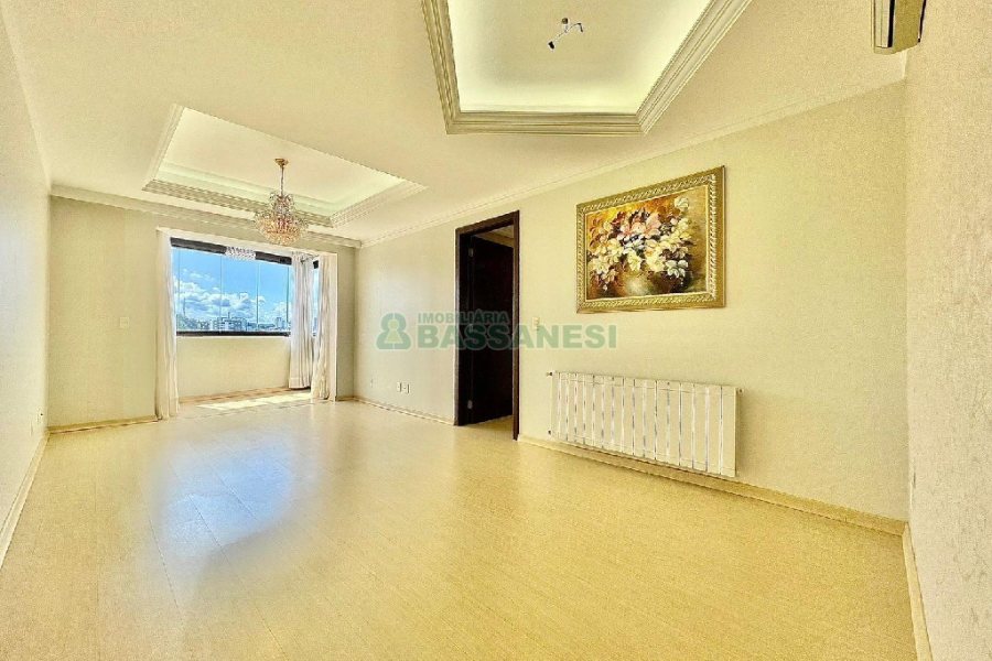 Apartamento com 100m², 3 dormitórios, 2 vagas, no bairro Pio X em Caxias do Sul para Alugar