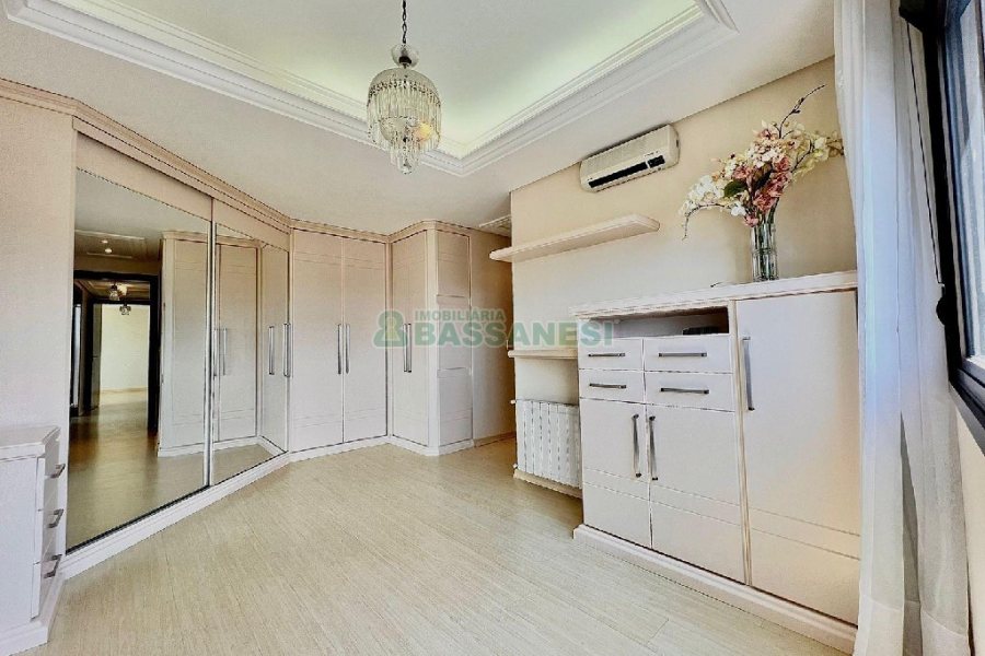 Apartamento com 100m², 3 dormitórios, 2 vagas, no bairro Pio X em Caxias do Sul para Alugar