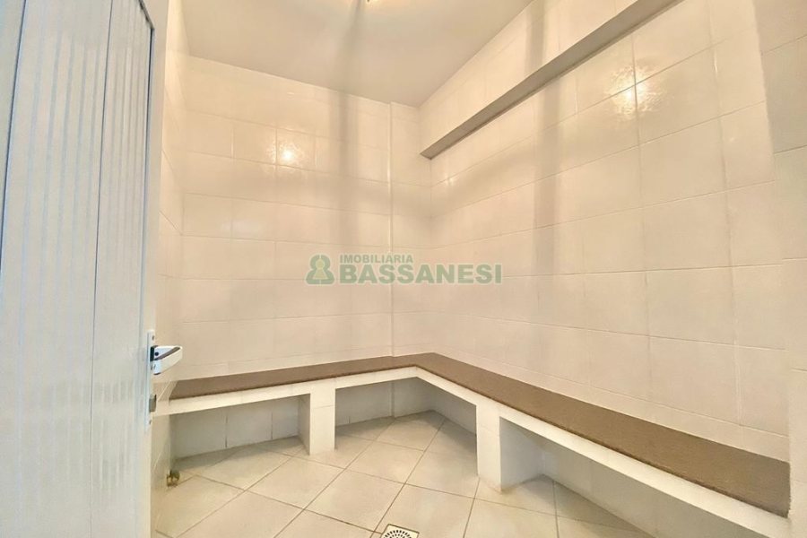 Apartamento com 100m², 3 dormitórios, 2 vagas, no bairro Pio X em Caxias do Sul para Alugar