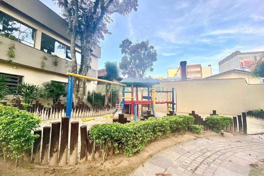 Apartamento com 100m², 3 dormitórios, 2 vagas, no bairro Pio X em Caxias do Sul para Alugar