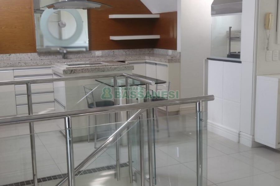 Apto/Cobertura com 92m², 2 dormitórios, 2 vagas, no bairro Jardim América em Caxias do Sul para Alugar ou Comprar