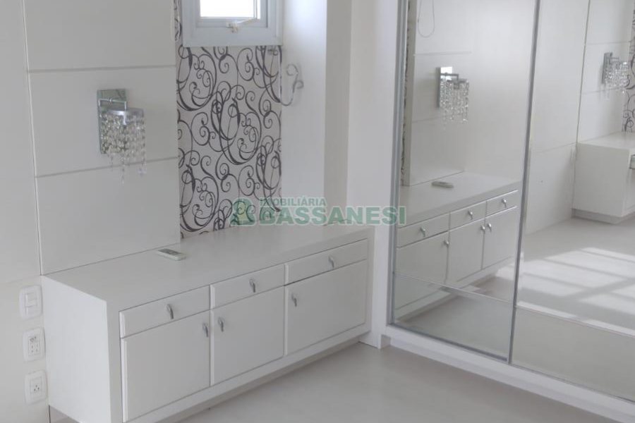 Apto/Cobertura com 92m², 2 dormitórios, 2 vagas, no bairro Jardim América em Caxias do Sul para Alugar ou Comprar