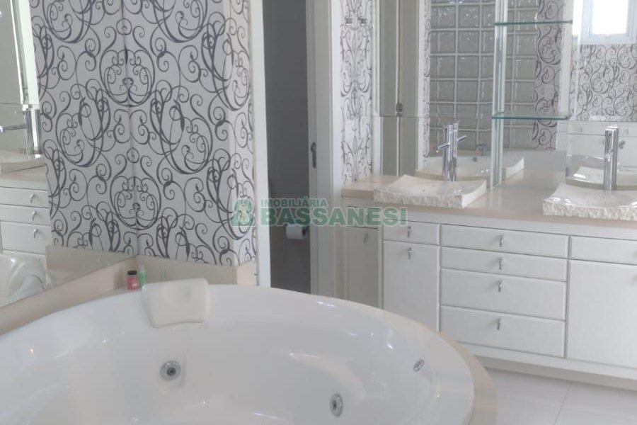 Apto/Cobertura com 92m², 2 dormitórios, 2 vagas, no bairro Jardim América em Caxias do Sul para Alugar ou Comprar