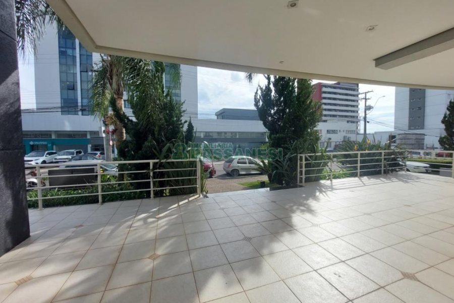 Loja com 220m², no bairro Villagio Iguatemi em Caxias do Sul para Alugar