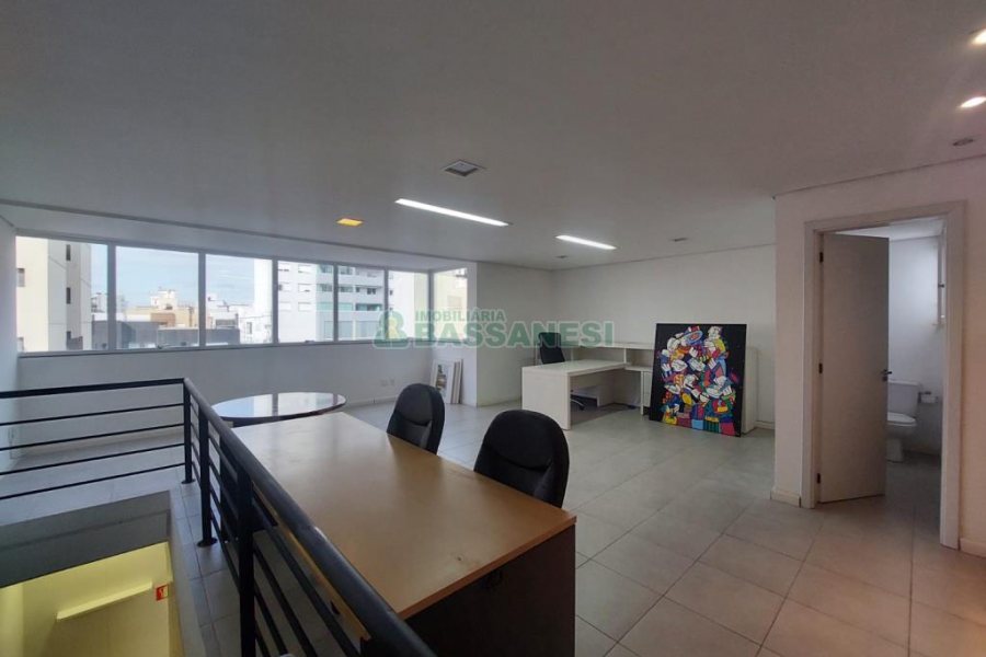 Loja com 220m², no bairro Villagio Iguatemi em Caxias do Sul para Alugar