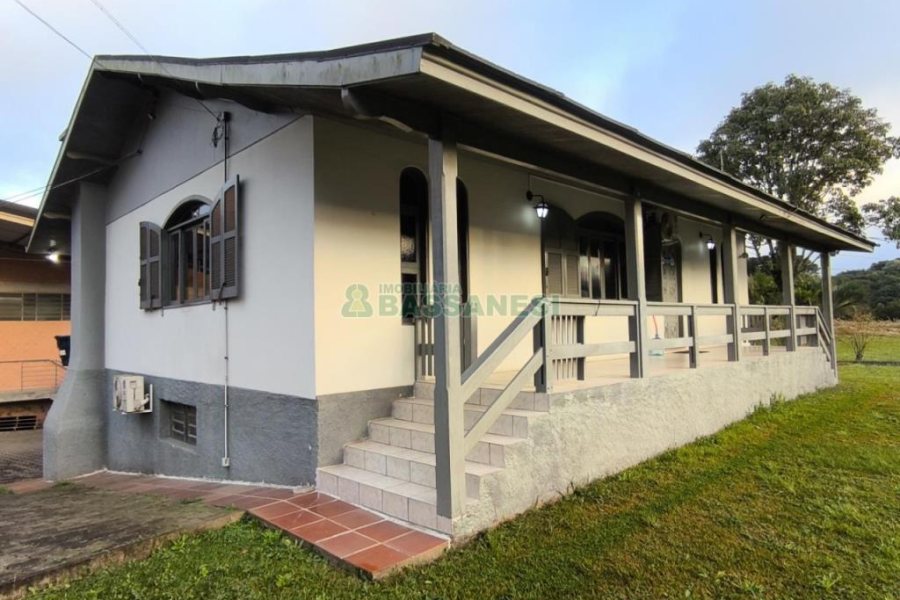 Terreno com 837m², no bairro Forqueta em Caxias do Sul para Comprar