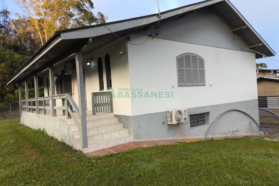 Terreno com 837m², no bairro Forqueta em Caxias do Sul para Comprar