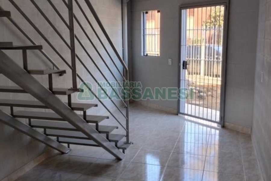 Pavilhão com 350m², no bairro Bela Vista em Caxias do Sul para Alugar