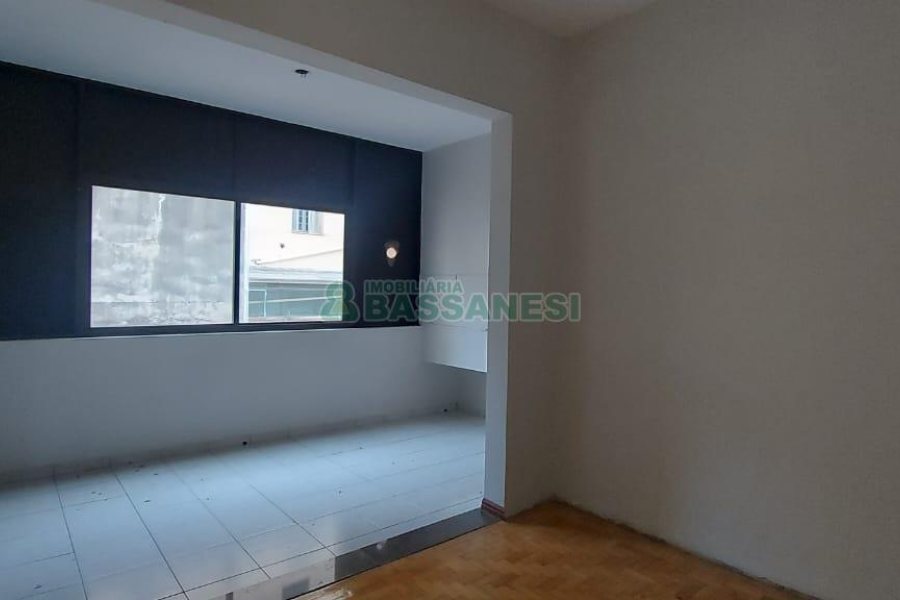 Sobreloja com 150m², no bairro Centro em Caxias do Sul para Alugar