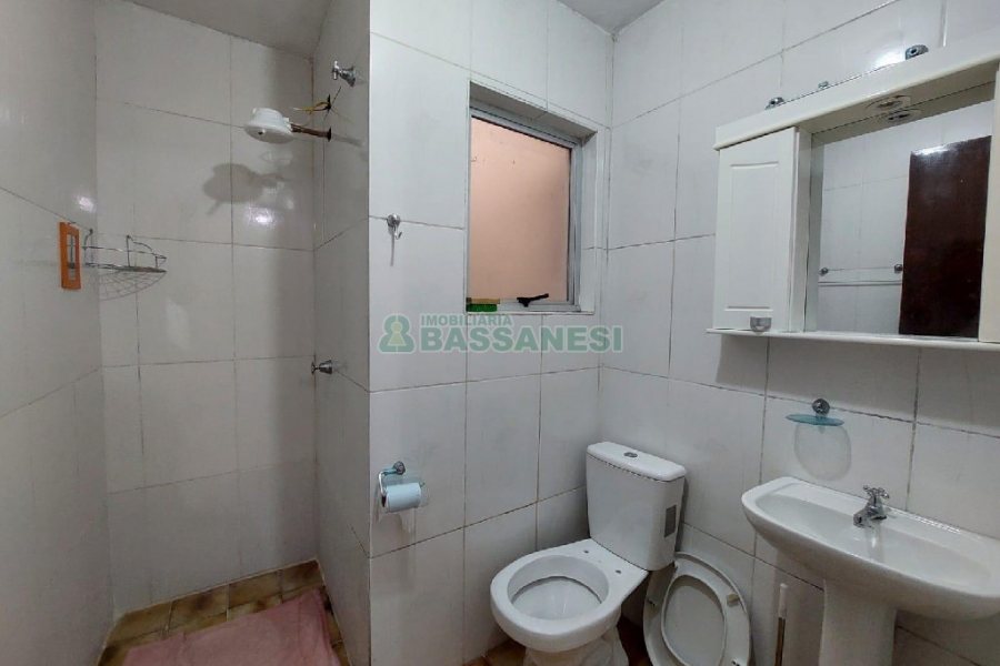 Kitinete Mobiliado com 40m², 1 dormitório, no bairro Centro em Caxias do Sul para Alugar