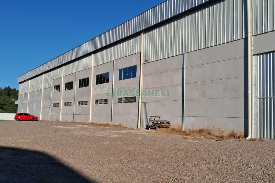 Pavilhão com 4600m², no bairro Jardim das Hortências em Caxias do Sul para Alugar