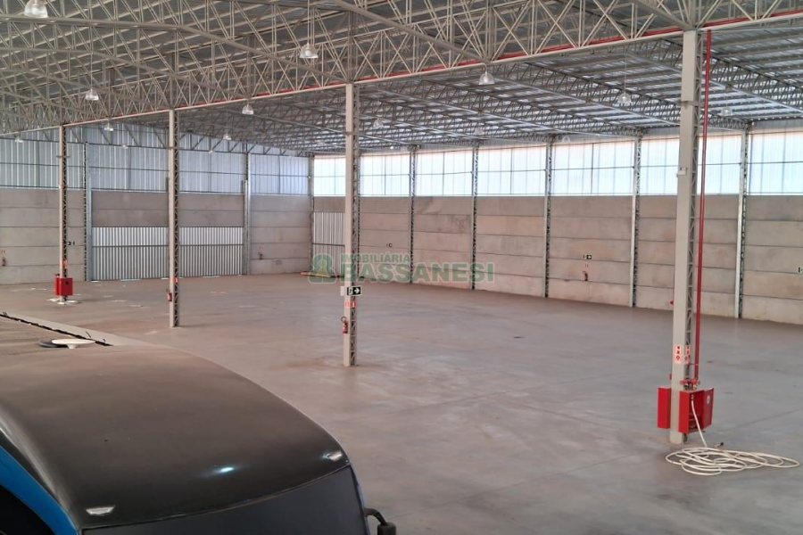 Pavilhão com 4600m², no bairro Jardim das Hortências em Caxias do Sul para Alugar