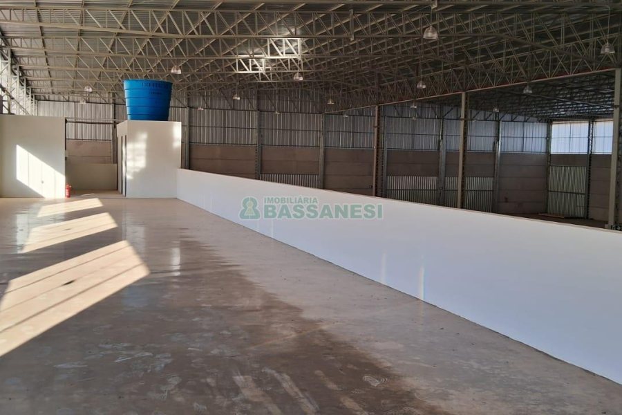 Pavilhão com 4600m², no bairro Jardim das Hortências em Caxias do Sul para Alugar