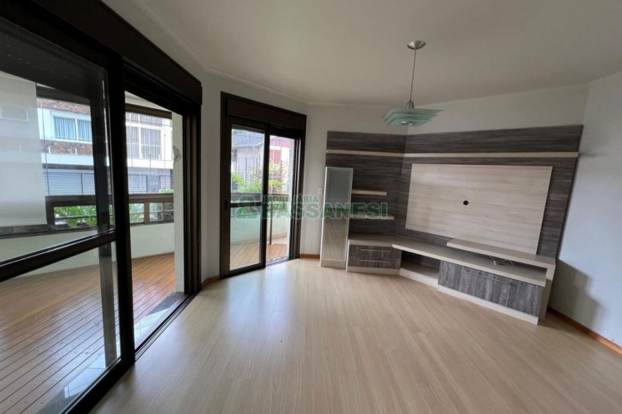 Apartamento com 260m², 3 dormitórios, 2 vagas, no bairro Rio Branco em Caxias do Sul para Comprar