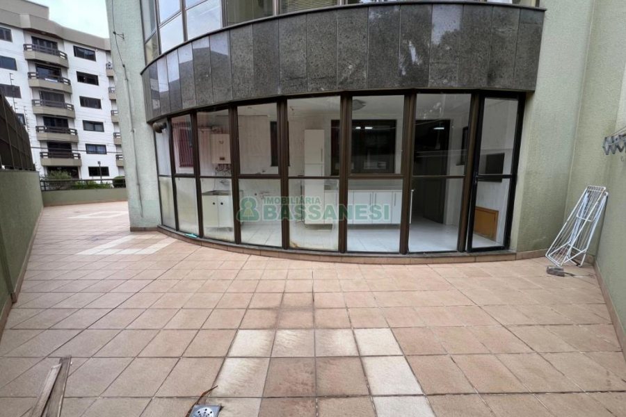 Apartamento com 260m², 3 dormitórios, 2 vagas, no bairro Rio Branco em Caxias do Sul para Comprar