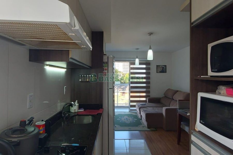 Apartamento com 50m², 2 dormitórios, 1 vaga, no bairro Vinhedos em Caxias do Sul para Comprar