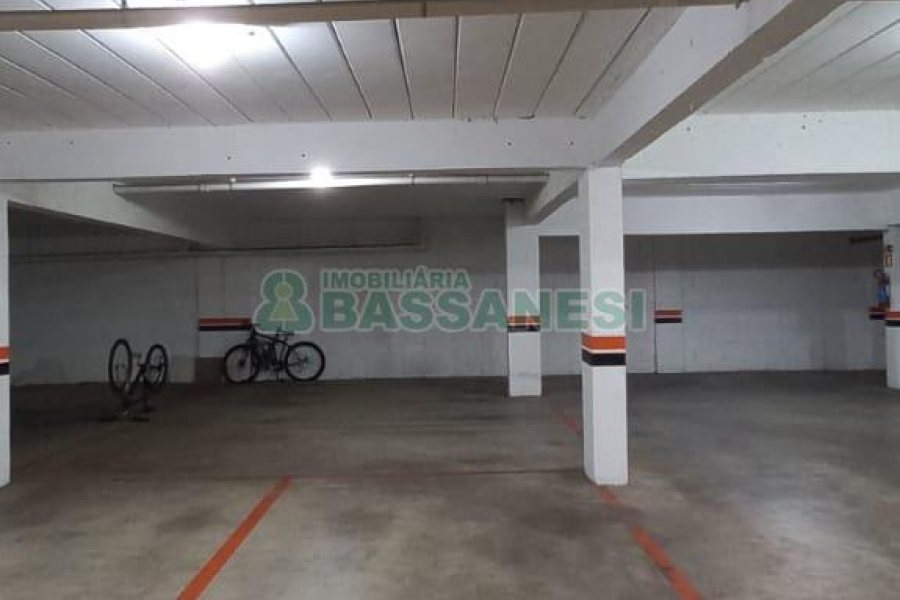 Apartamento com 50m², 2 dormitórios, 1 vaga, no bairro Vinhedos em Caxias do Sul para Comprar