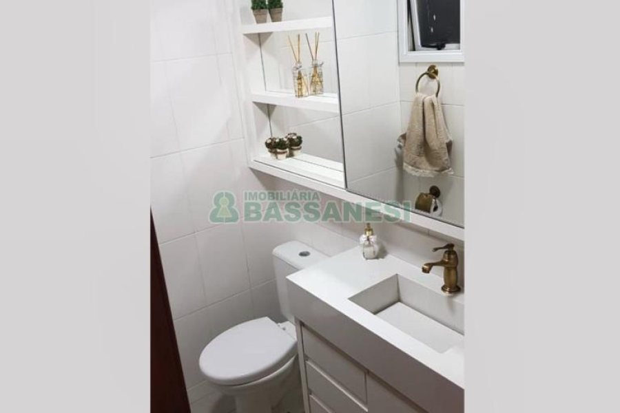 Apartamento com 61m², 2 dormitórios, 2 vagas, no bairro Santa Lúcia em Caxias do Sul para Comprar