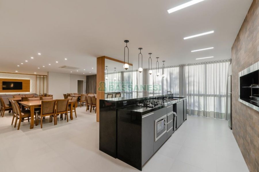 Apartamento com 91m², 3 dormitórios, 2 vagas, no bairro Panazzolo em Caxias do Sul para Comprar