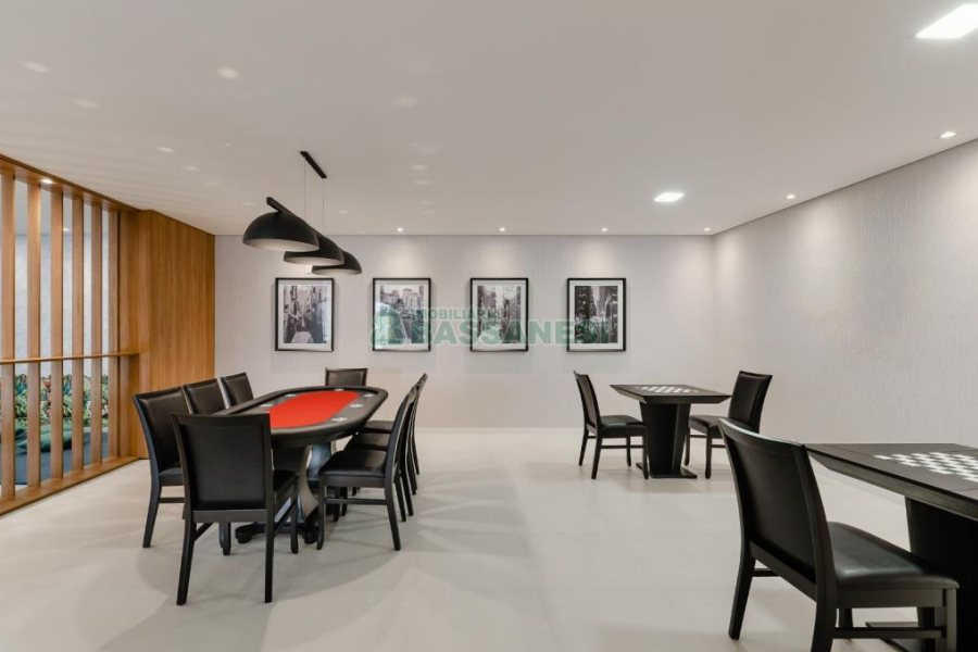 Apartamento com 91m², 3 dormitórios, 2 vagas, no bairro Panazzolo em Caxias do Sul para Comprar