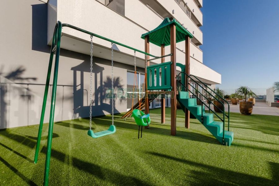 Apartamento com 91m², 3 dormitórios, 2 vagas, no bairro Panazzolo em Caxias do Sul para Comprar