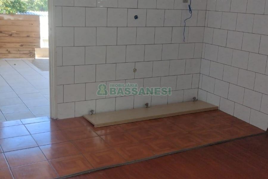 Casa com 323m², 5 dormitórios, 3 vagas, no bairro Marechal Floriano em Caxias do Sul para Comprar