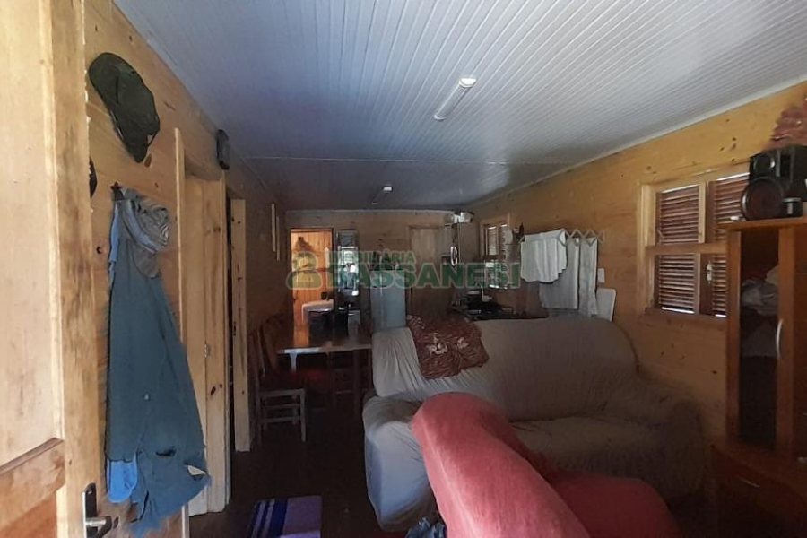 Terreno com 100m², no bairro Criúva em Caxias do Sul para Comprar