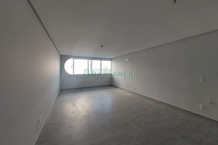 Sala com 30m², no bairro Villagio Iguatemi em Caxias do Sul para Alugar