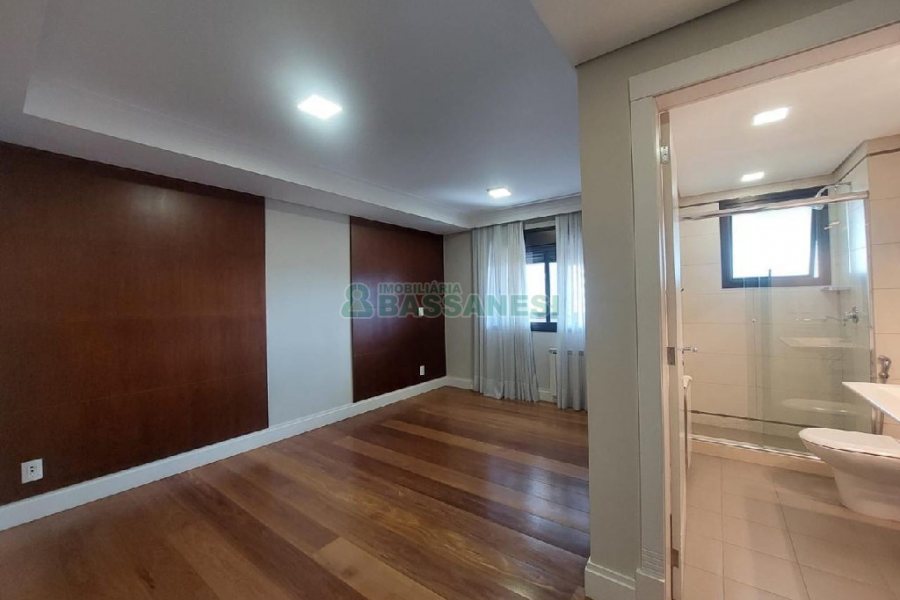 Apto Mobiliado com 340m², 3 dormitórios, 5 vagas, no bairro Exposição em Caxias do Sul para Alugar ou Comprar