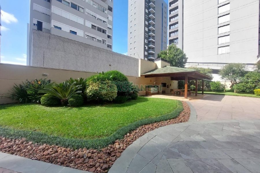 Apto Mobiliado com 340m², 3 dormitórios, 5 vagas, no bairro Exposição em Caxias do Sul para Alugar ou Comprar