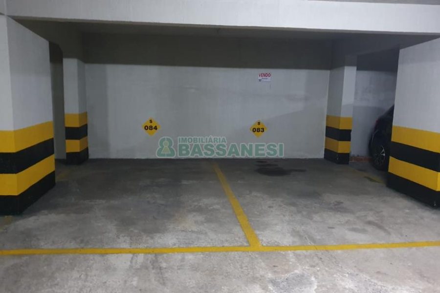 Box com 12m², no bairro Centro em Caxias do Sul para Comprar