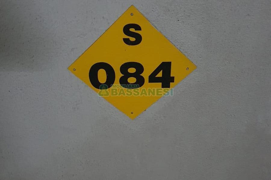 Box com 12m², no bairro Centro em Caxias do Sul para Comprar