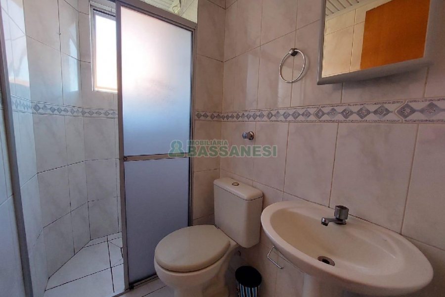 Apto Mobiliado com 65m², 2 dormitórios, no bairro Interlagos em Caxias do Sul para Alugar