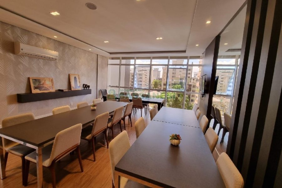 Sala com 49m², 1 vaga, no bairro Panazzolo em Caxias do Sul para Comprar