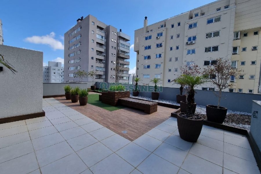 Sala com 49m², 1 vaga, no bairro Panazzolo em Caxias do Sul para Comprar