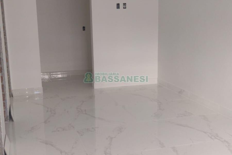 Casa com 180m², 5 dormitórios, no bairro Rio Branco em Caxias do Sul para Comprar