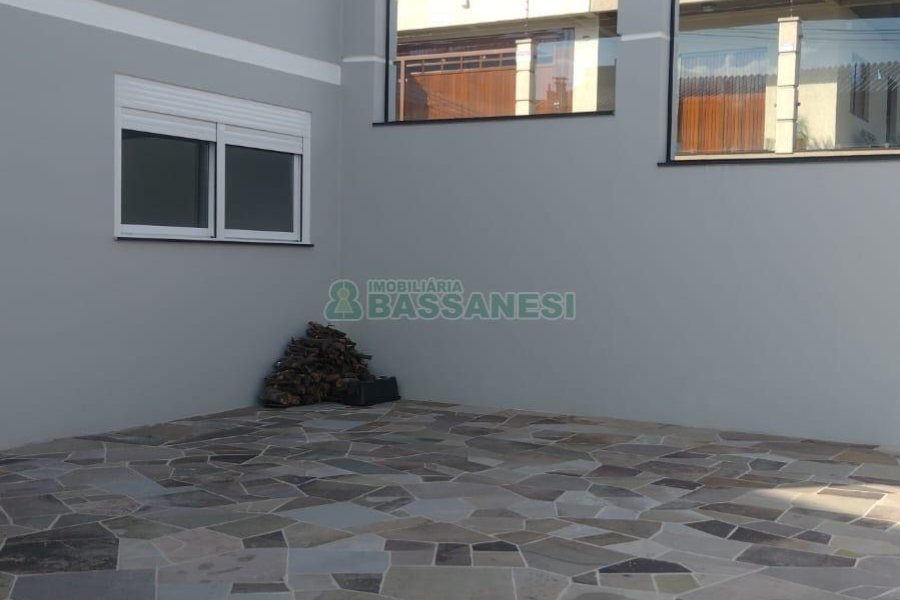 Casa com 180m², 5 dormitórios, no bairro Rio Branco em Caxias do Sul para Comprar