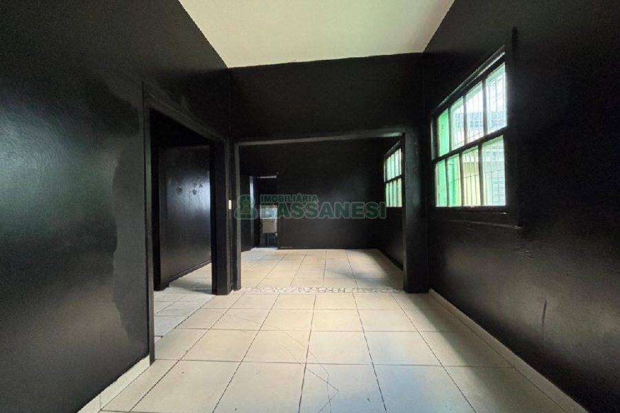 Loja com 150m², no bairro Lourdes em Caxias do Sul para Alugar