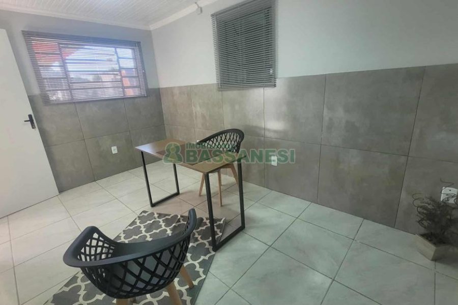 Sala com 20m², no bairro São José em Caxias do Sul para Alugar