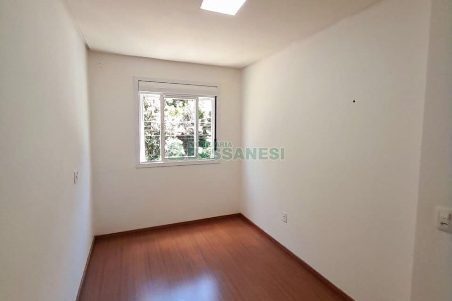 Apartamento com 54m², 2 dormitórios, 1 vaga, no bairro Vinhedos em Caxias do Sul para Comprar