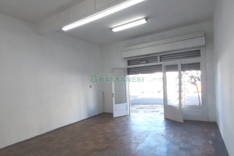 Loja com 35m², no bairro Lourdes em Caxias do Sul para Alugar