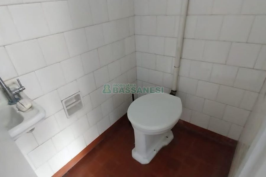 Loja com 35m², no bairro Lourdes em Caxias do Sul para Alugar