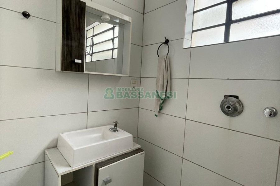 Apartamento com 80m², 3 dormitórios, 2 vagas, no bairro São Pelegrino em Caxias do Sul para Comprar