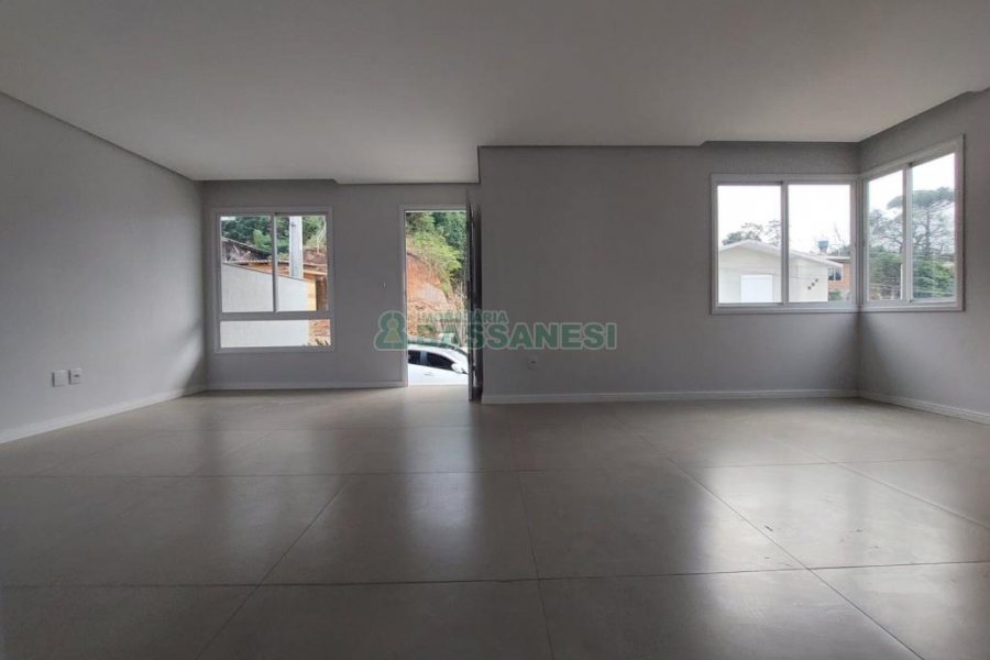 Casa com 167m², 3 dormitórios, 2 vagas, no bairro Salgado Filho em Caxias do Sul para Comprar