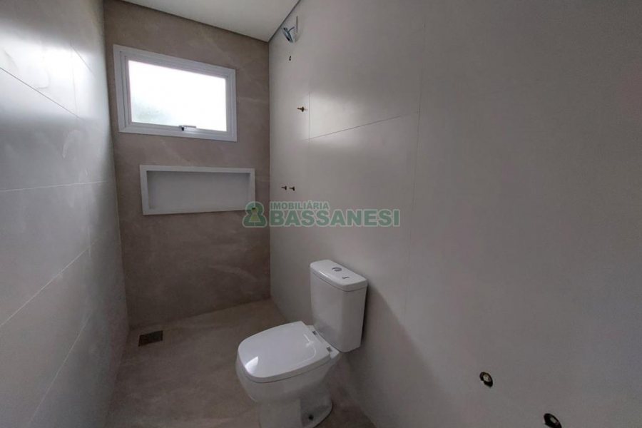 Casa com 167m², 3 dormitórios, 2 vagas, no bairro Salgado Filho em Caxias do Sul para Comprar