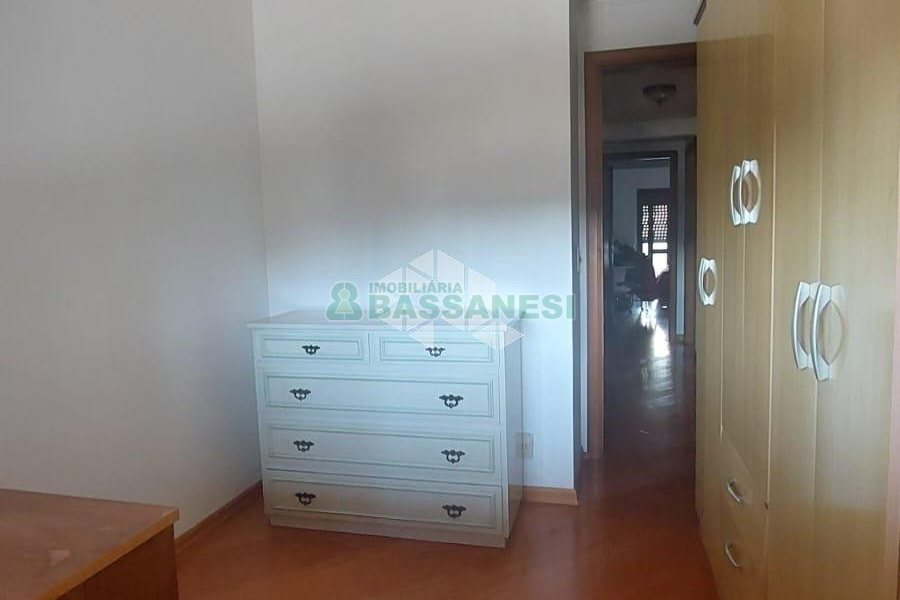 Apartamento com 170m², 4 dormitórios, 2 vagas, no bairro Lourdes em Caxias do Sul para Comprar