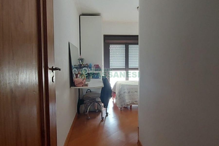 Apartamento com 170m², 4 dormitórios, 2 vagas, no bairro Lourdes em Caxias do Sul para Comprar