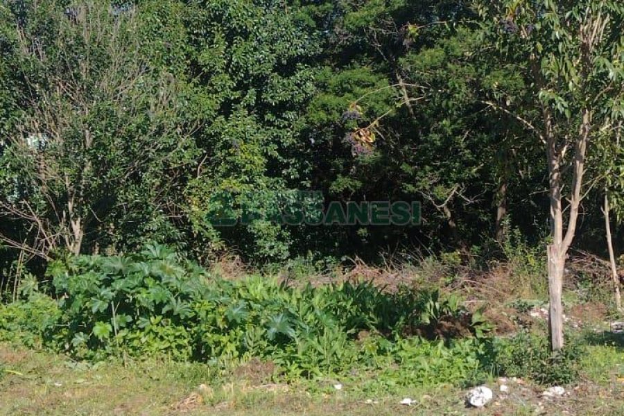 Terreno com 898m², no bairro Bela Vista em Caxias do Sul para Comprar